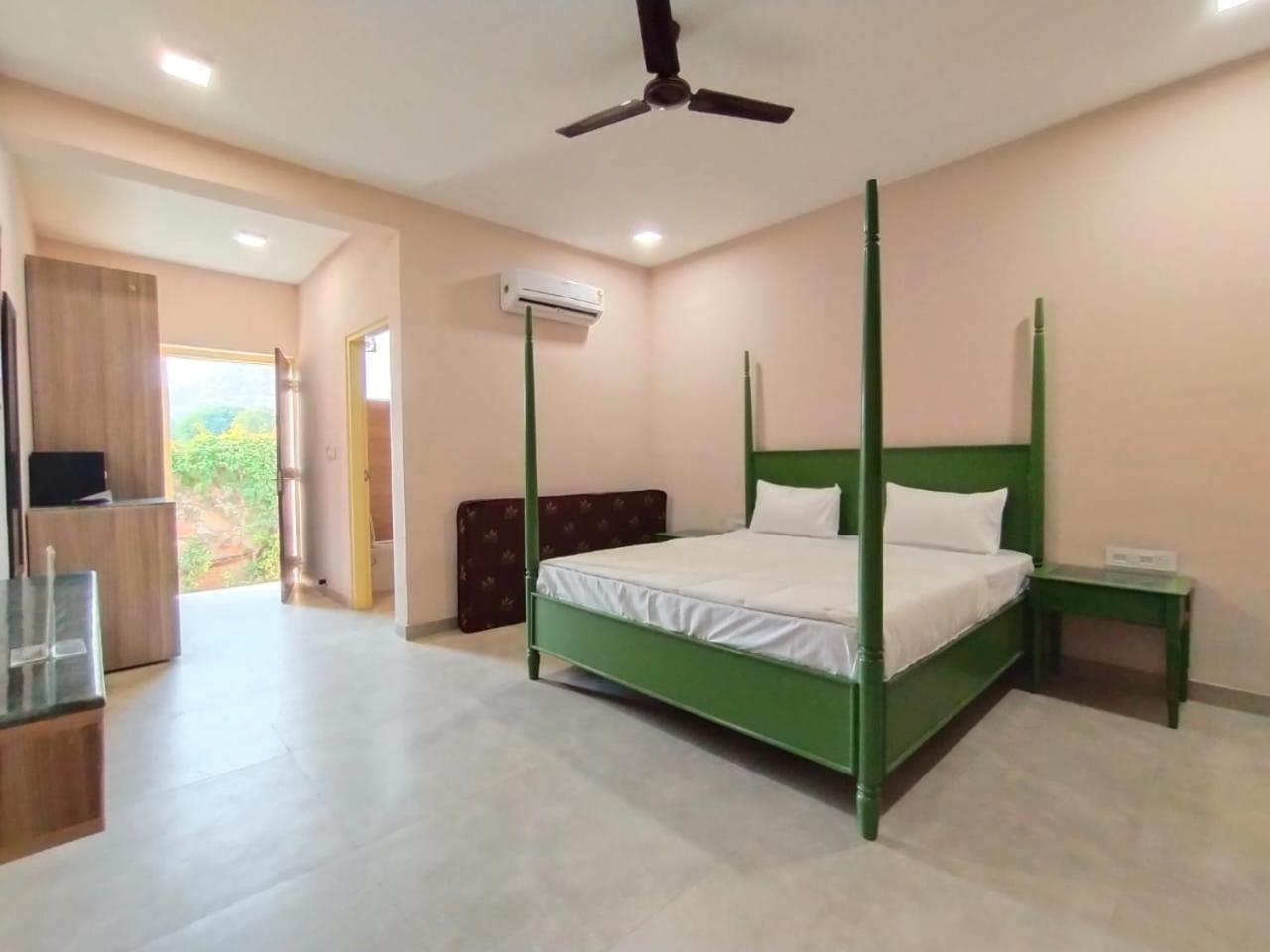 Amore Farms Kukas Jaipur Villa ภายนอก รูปภาพ